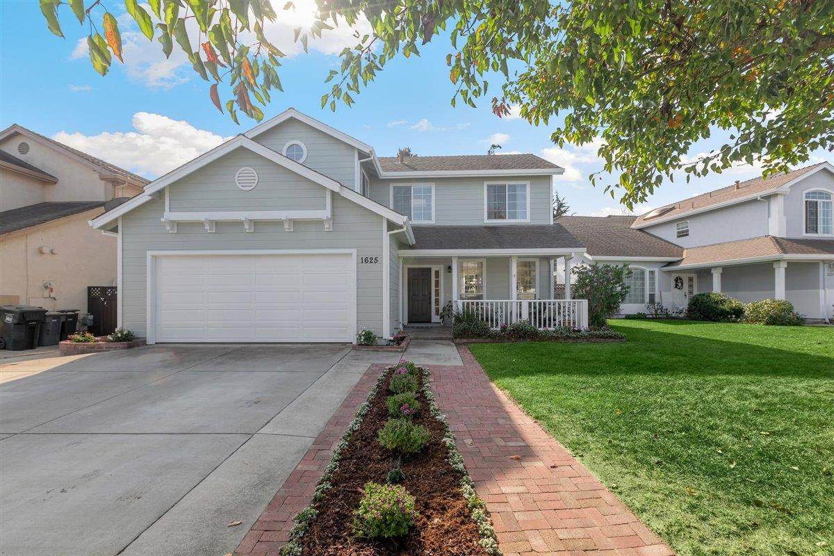 1625 Marshfield Ct - Photo 1
