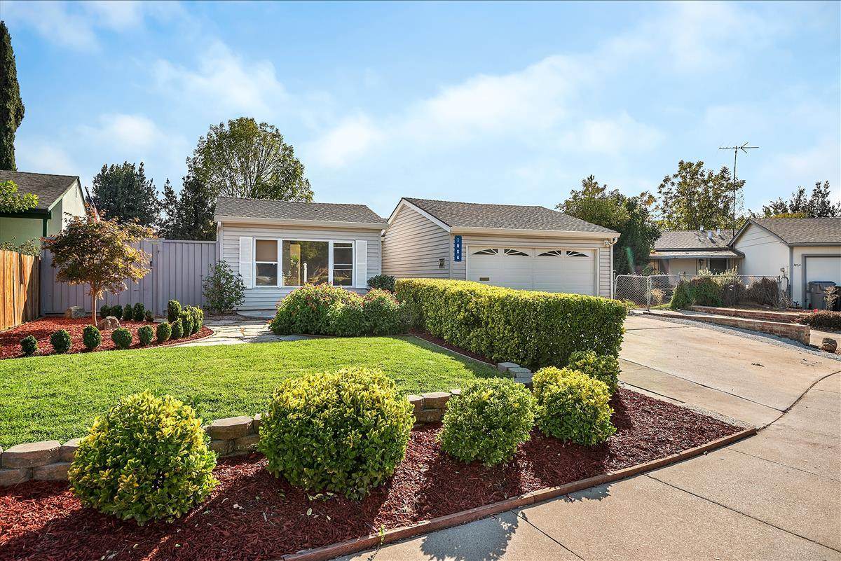 1856 Macduee Way - Photo 1