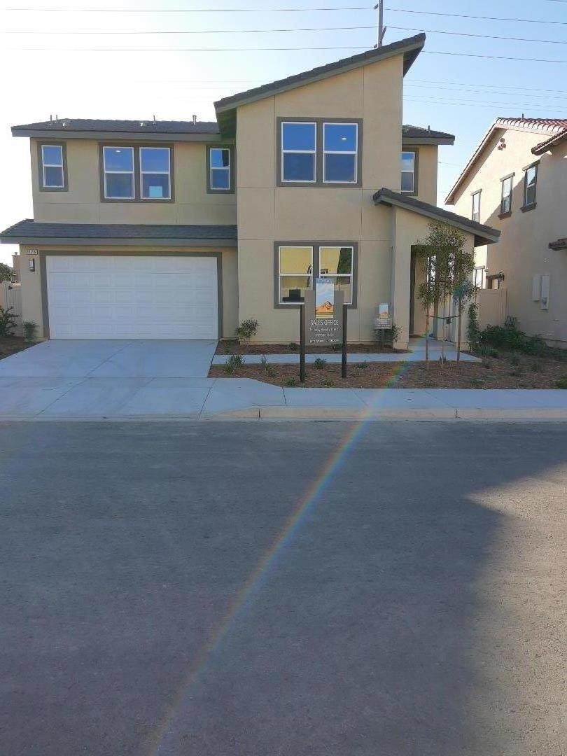 1176 Woodbury Pl - Photo 1