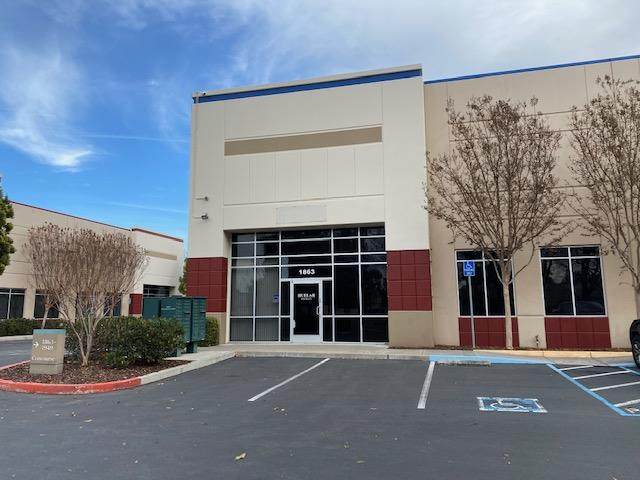 1863 Concourse Dr - Photo 1