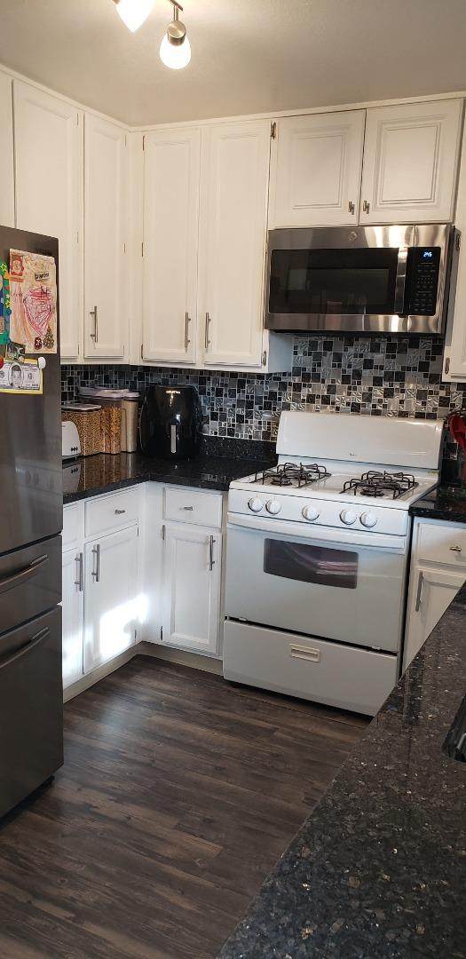801 Nash Rd H1 - Photo 1