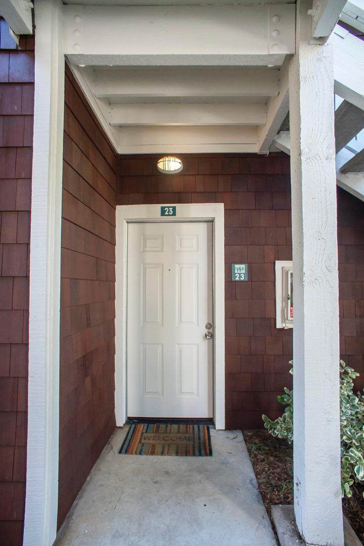 23 Bayside Ct - Photo 1