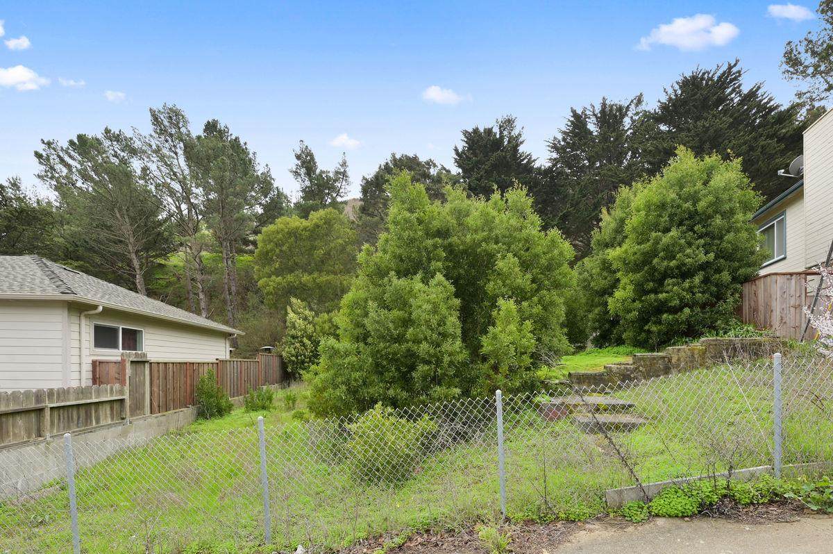 52 Franklin Ave - Photo 1