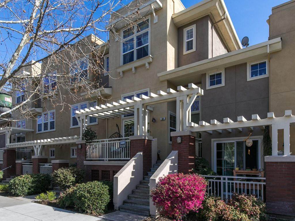 304 Jackson St - Photo 1