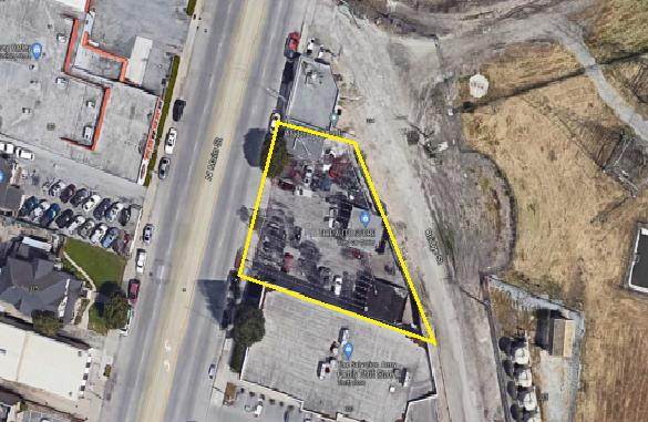 330 Main St - Photo 1