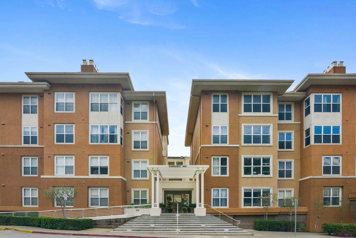 1 Crescent Way 1104 - Photo 1