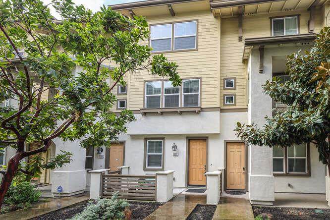 1095 Yarrow Ter - Photo 1