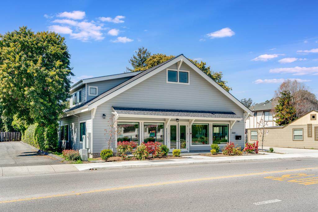 2601 Porter St - Photo 1