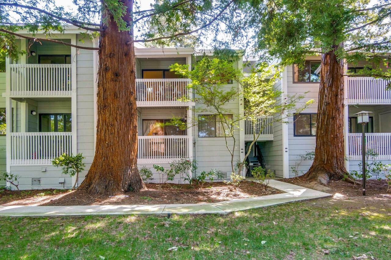 938 Clark Ave 60 - Photo 1