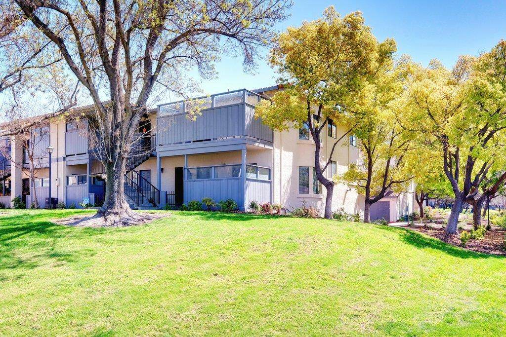 419 Kenbrook Cir - Photo 1