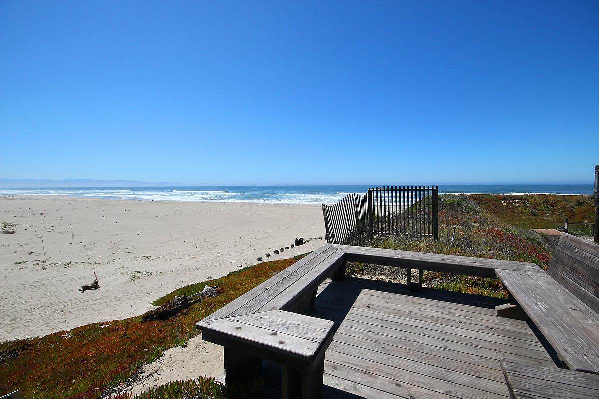 9 Pelican Pt - Photo 1