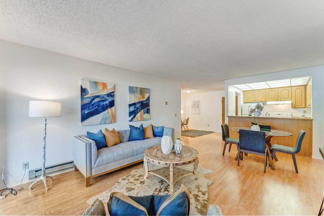 380 Vallejo Dr 123 - Photo 1
