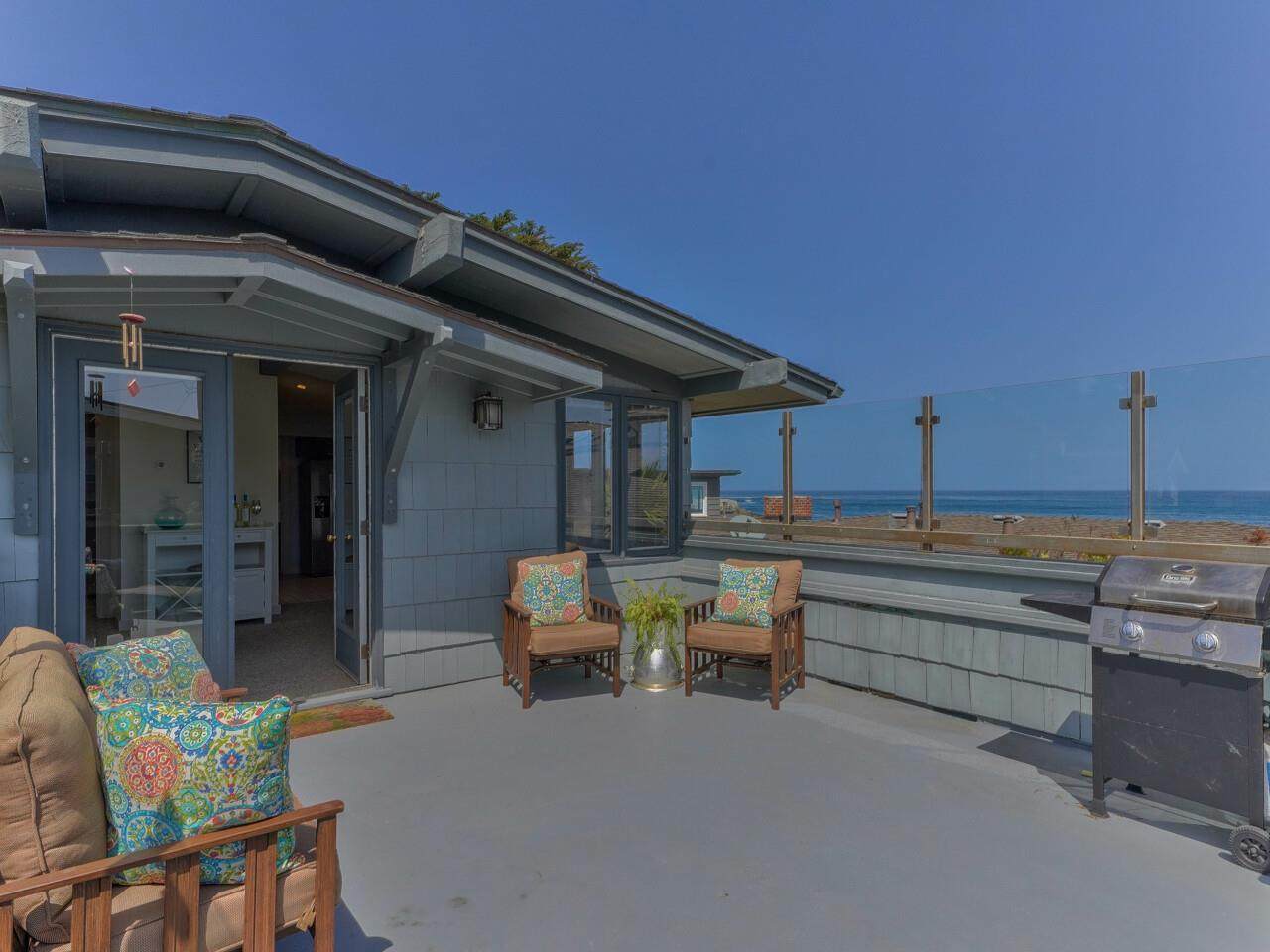 1136 Beacon Ave - Photo 1