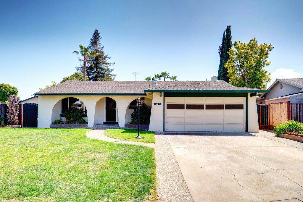 424 Roading Dr - Photo 1