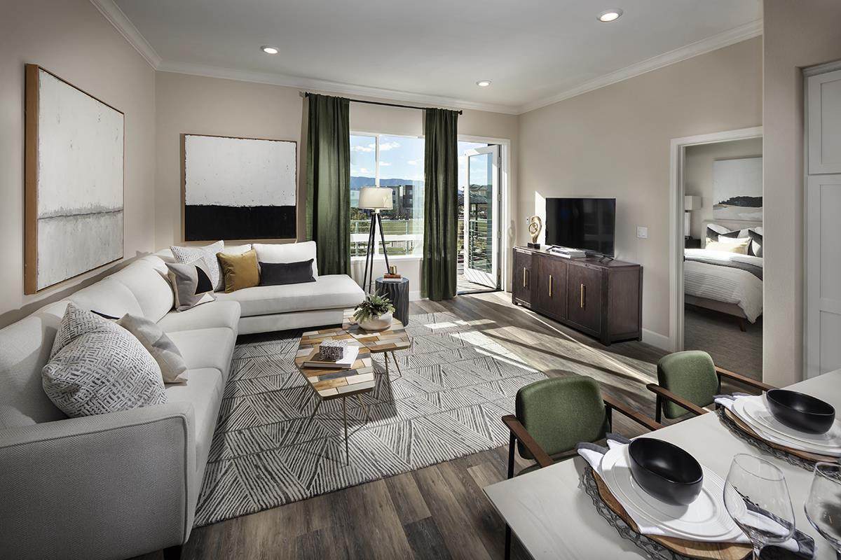 287 Llano De Los Robles Ave 7 - Photo 1