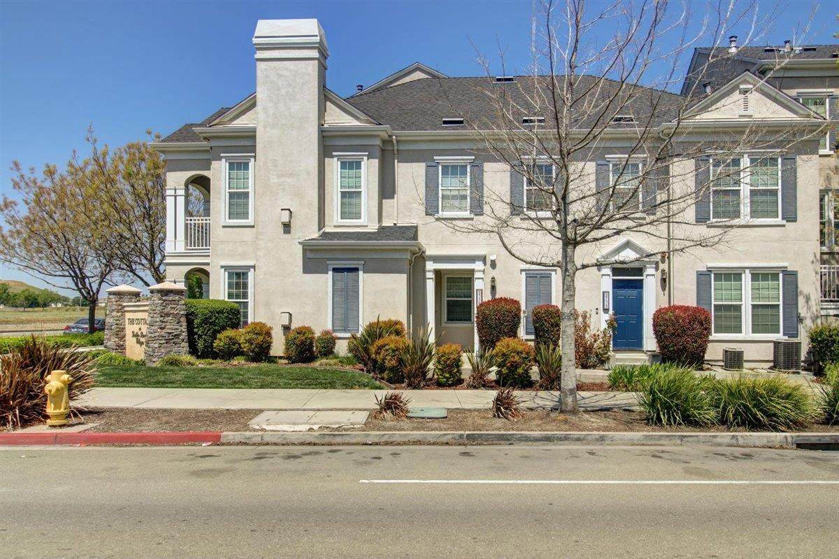 3775 Finnian Way - Photo 1