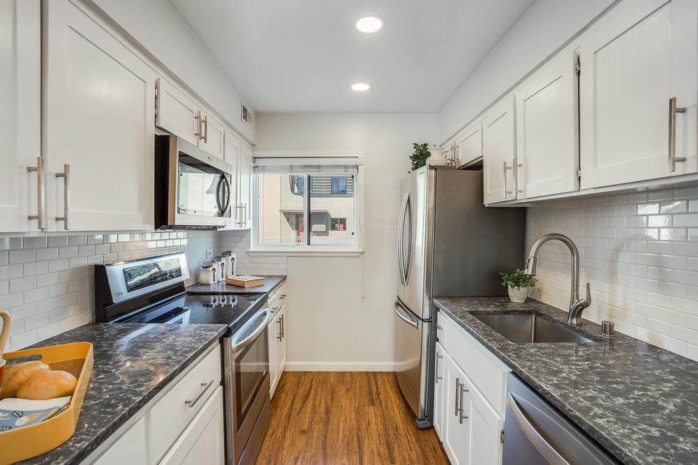 6203 Admiralty Ln - Photo 1