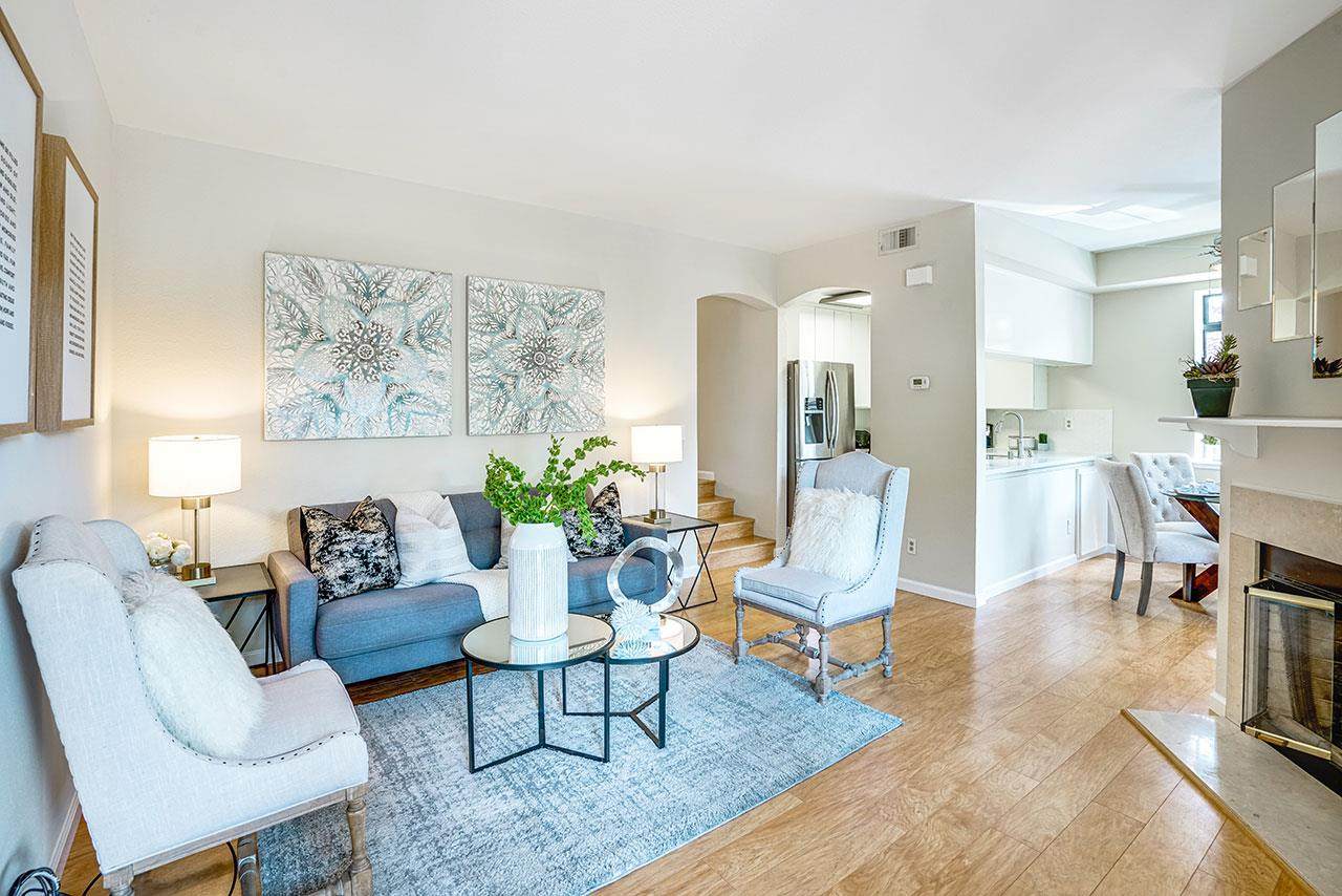 24 Washington Square Dr - Photo 1