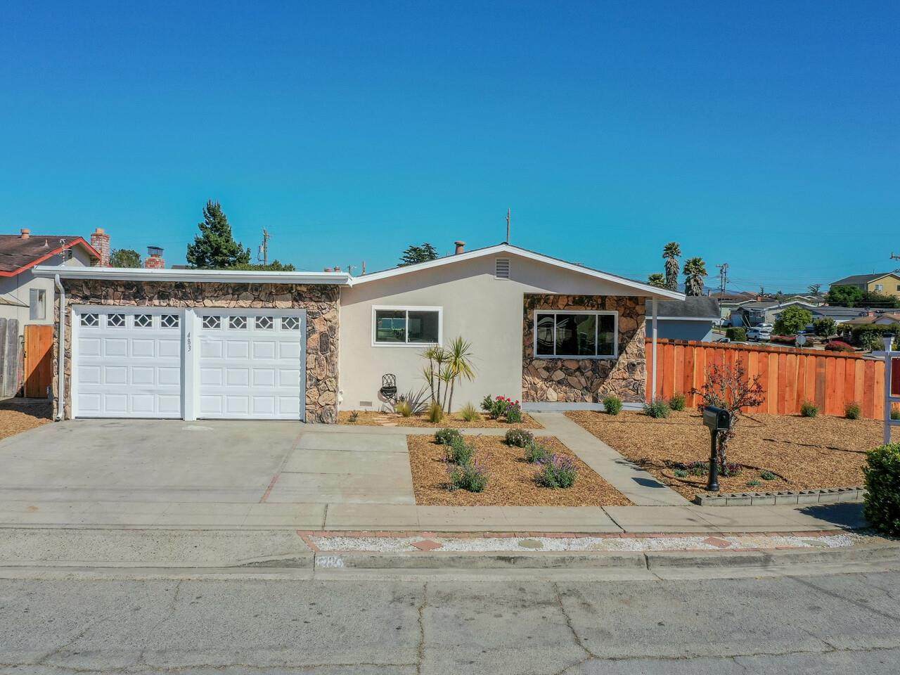 483 Larson Ct - Photo 1