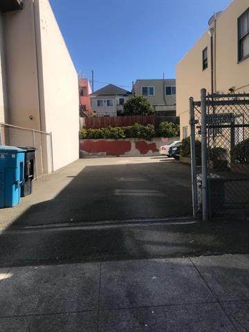 5059 Mission St - Photo 1