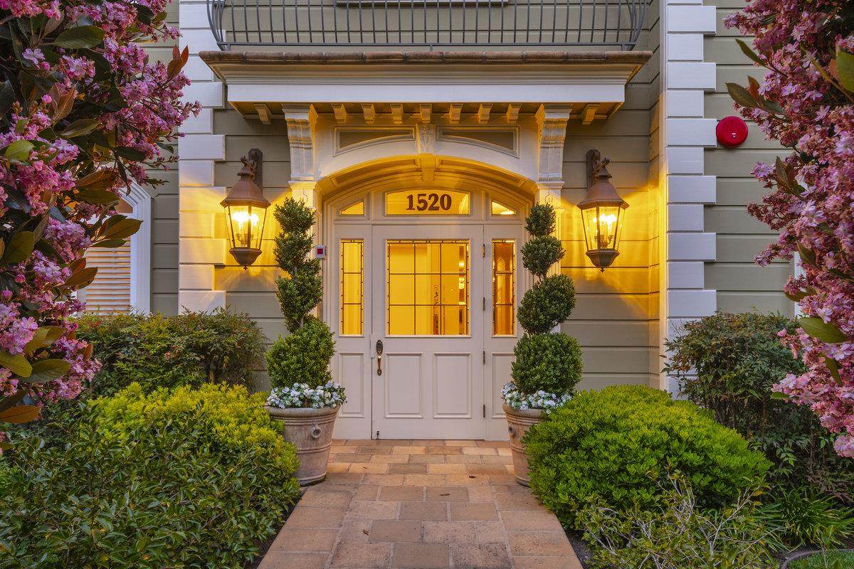 1520 Floribunda Ave 101 - Photo 1