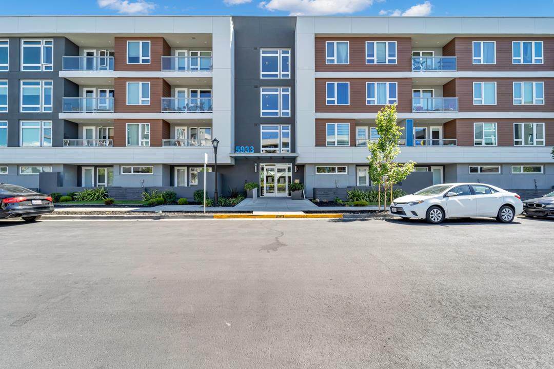 5933 Sunstone Dr 403 - Photo 1
