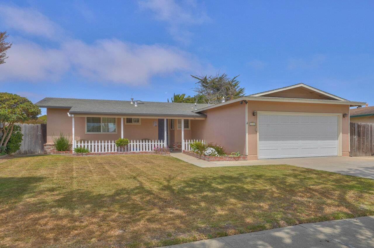 440 Comanche Way - Photo 1