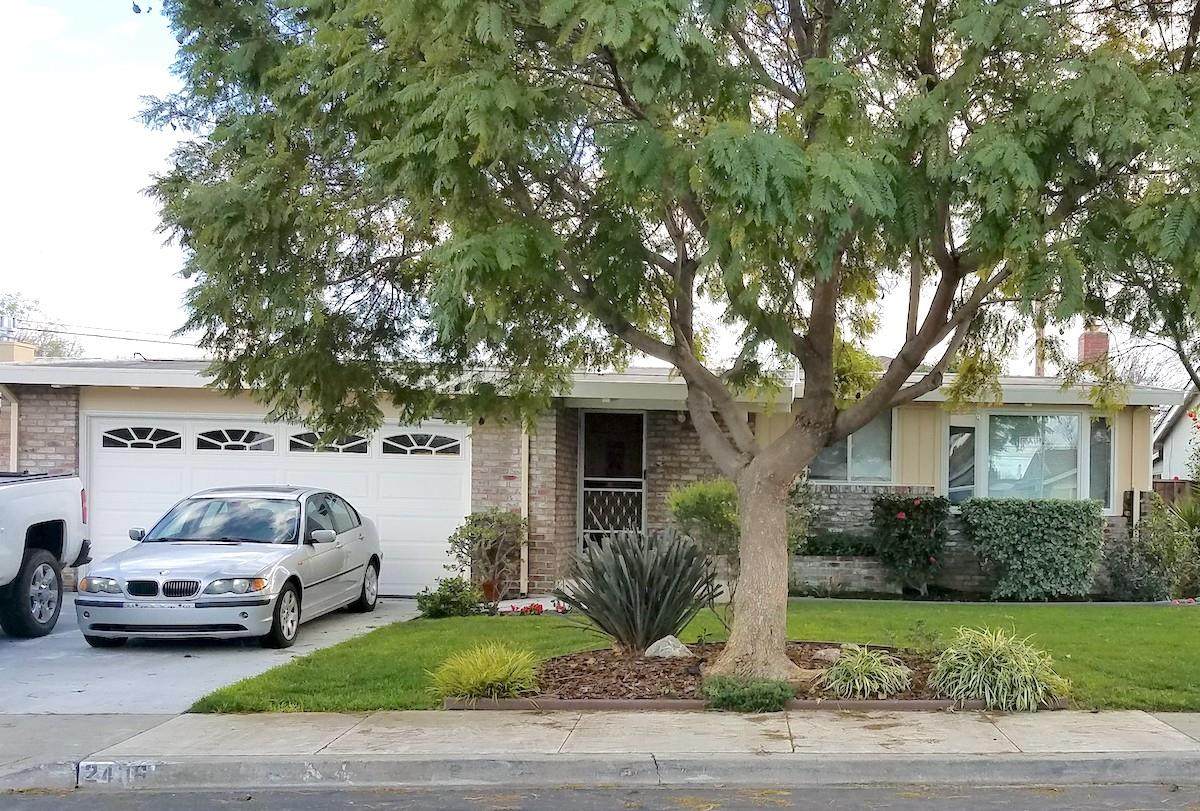 2436 Johnson Pl - Photo 1