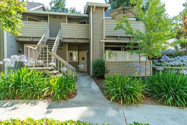 374 Shadow Run Dr - Photo 1