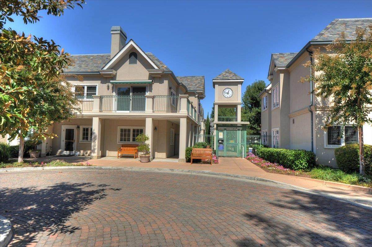 1 Edith Ave B210 - Photo 1