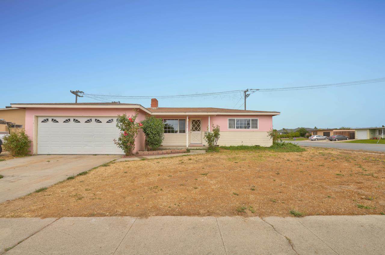 1195 Granada Ave - Photo 1
