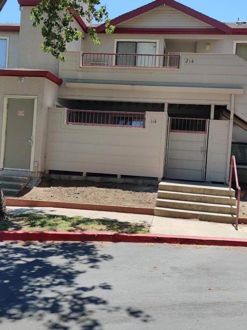 6 Lancaster Cir 114 - Photo 1