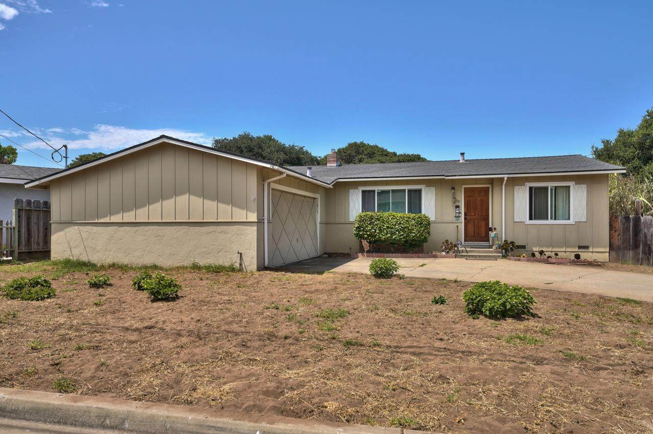 1137 Suzanne Ct - Photo 1