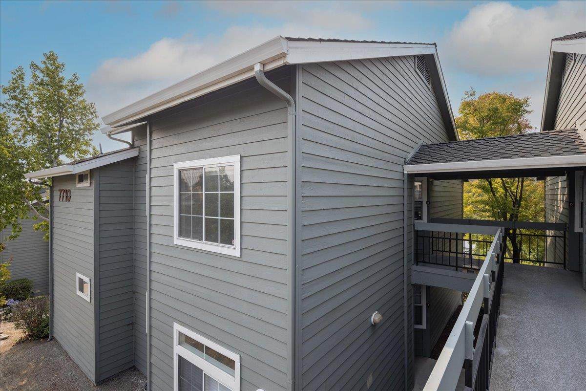 7710 Canyon Meadow Cir B - Photo 1