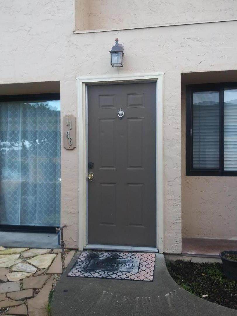 1196 Trinity Ave 5 - Photo 1