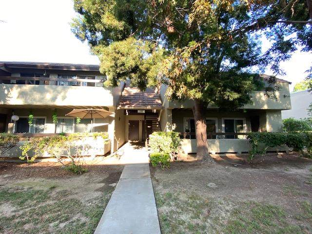 288 Tradewinds Dr 8 - Photo 1