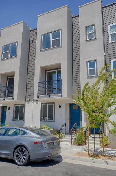 1672 17th St - Photo 1