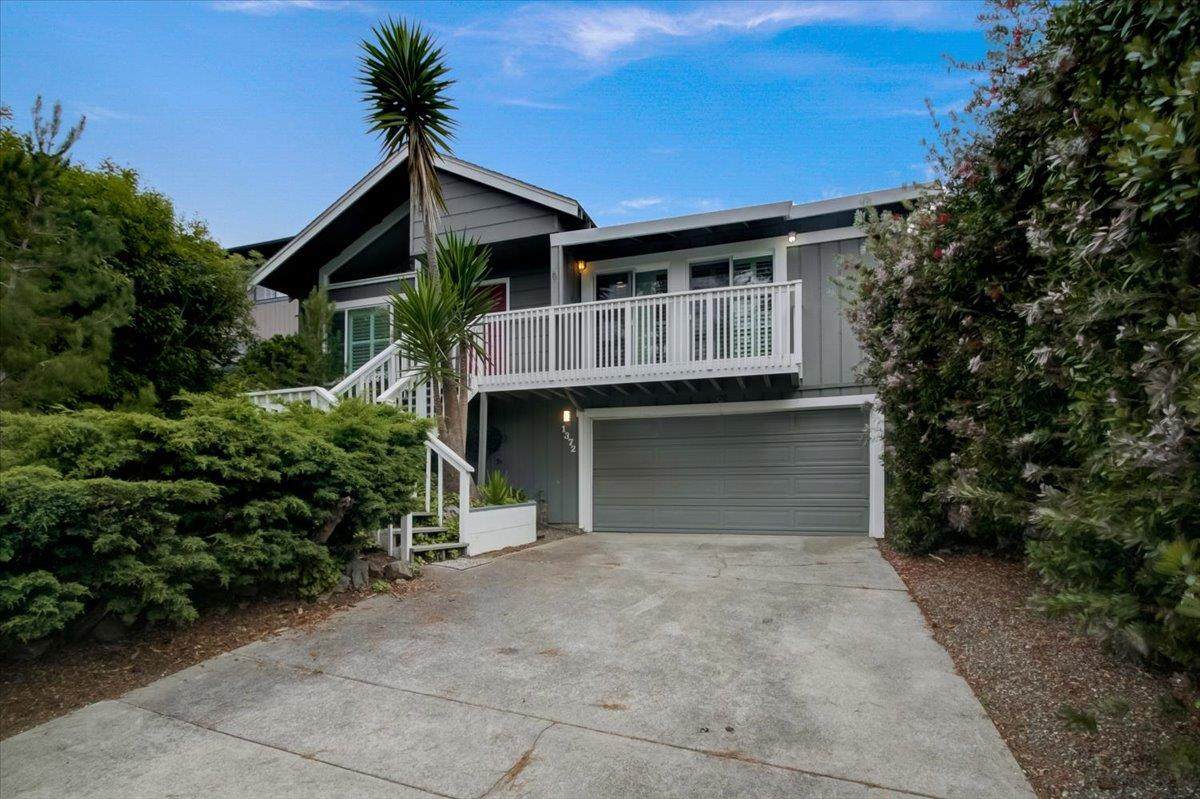 1372 Birch St - Photo 1