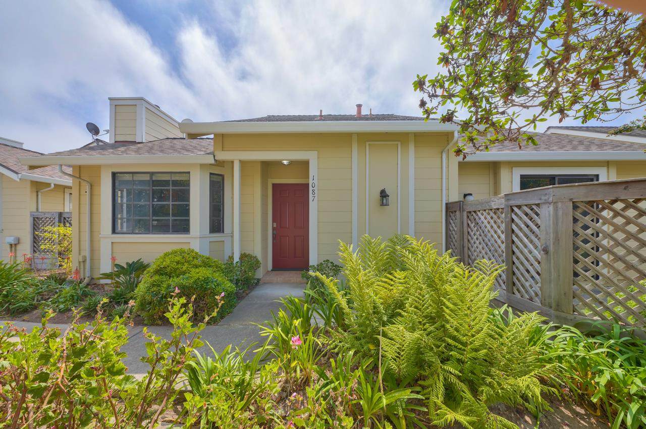1087 Highlander Dr - Photo 1