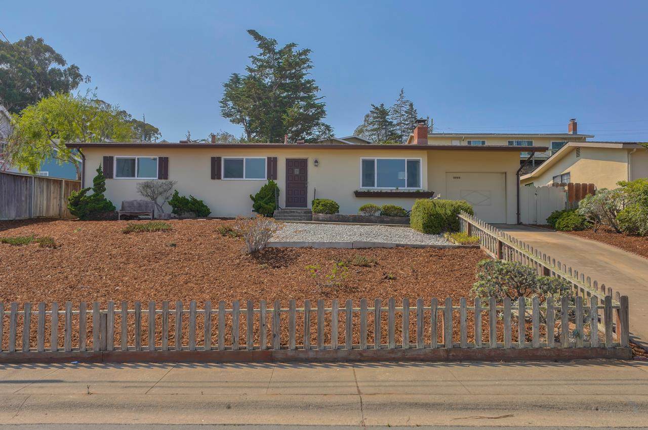 1880 Ord Grove Ave - Photo 1