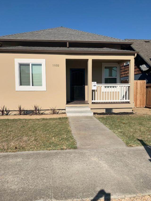 1032 Prune St - Photo 1