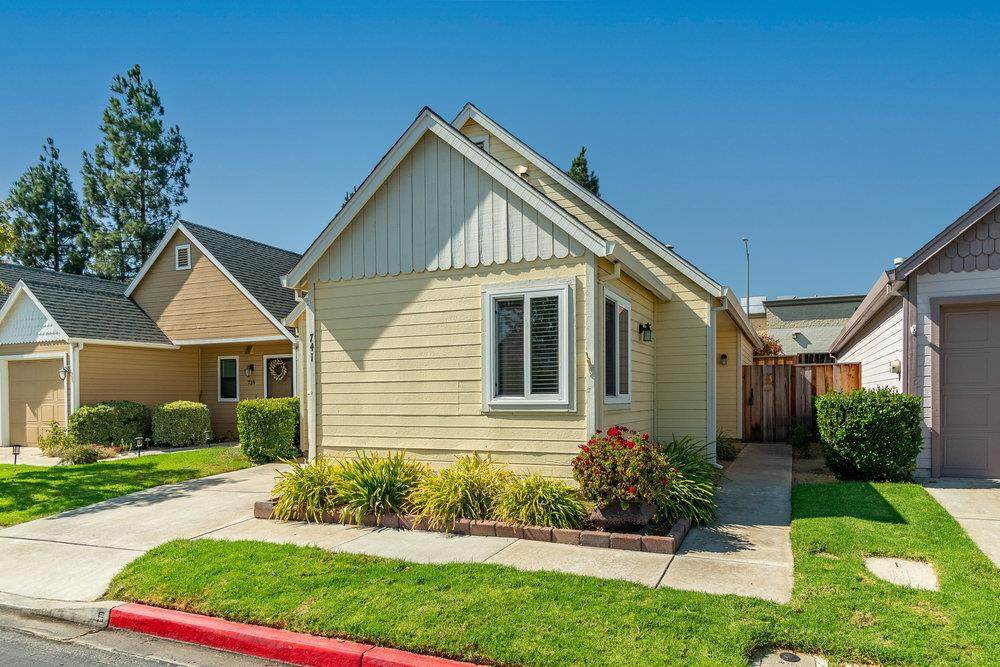 741 Mei Dr - Photo 1