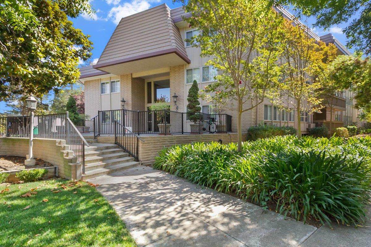 150 Edith Ave 3 - Photo 1
