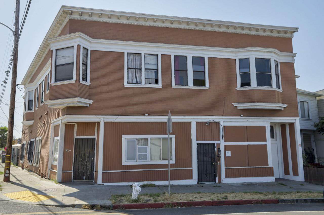 3030 38th Ave - Photo 1