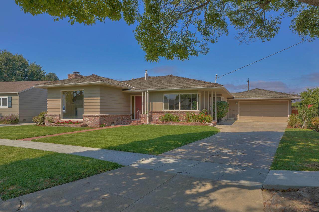 15 San Carlos Dr - Photo 1