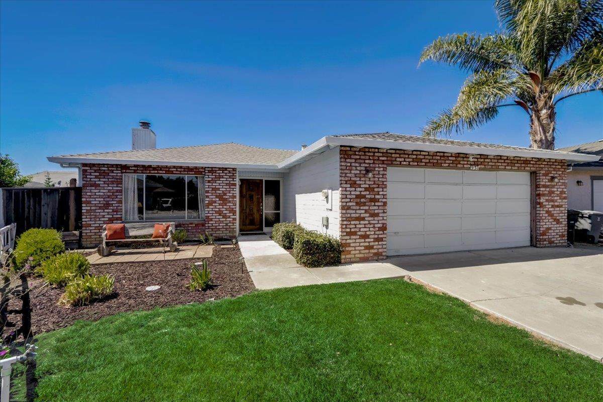 931 Peach Ct - Photo 1