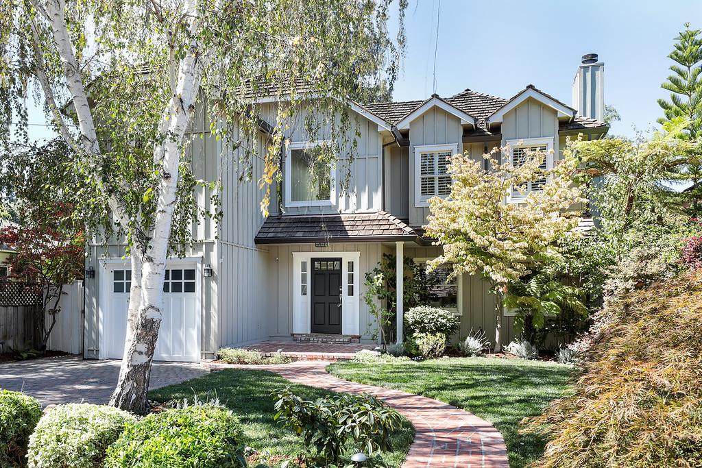 888 Harvard Ave - Photo 1