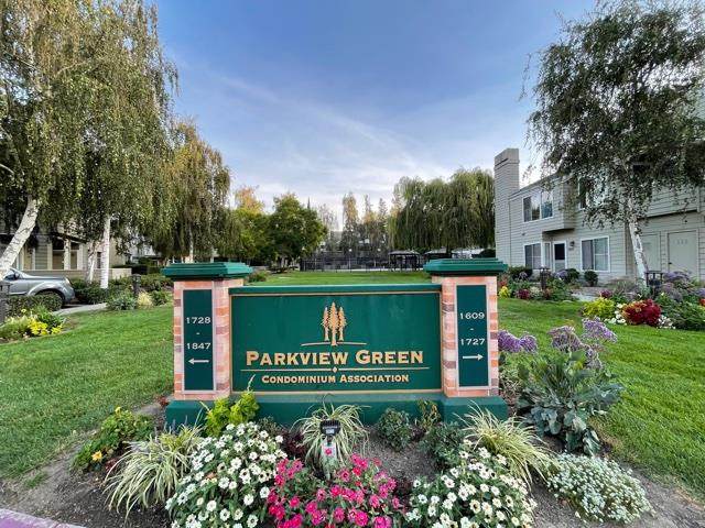 1812 Parkview Green Cir - Photo 1