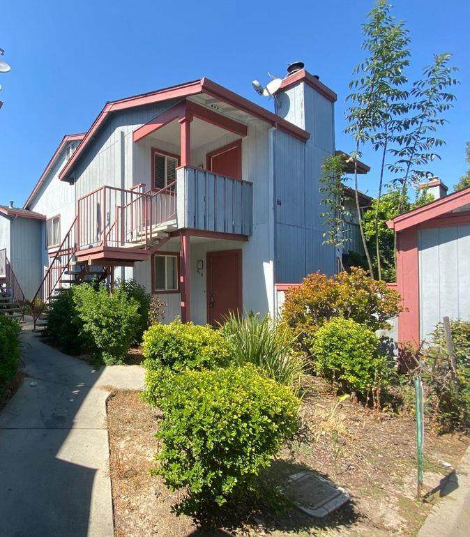 84 Rancho Dr D - Photo 1