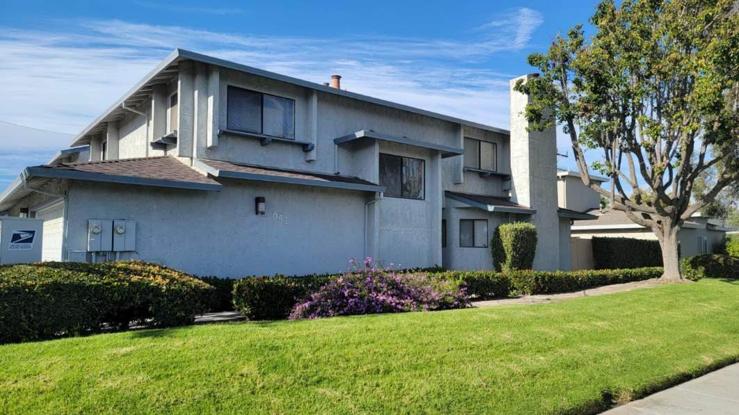 1042 Iverson St A - Photo 1